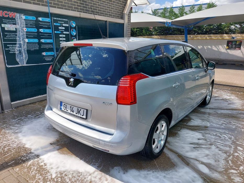 Peugeut 5008 / 1.6HDI / 2012 / 7 Locuri