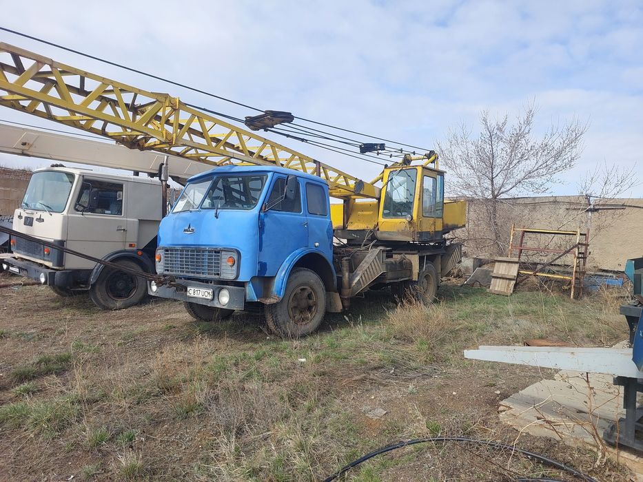 Продам 2ва крана