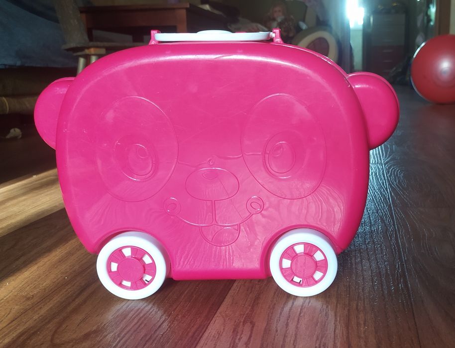 Игрушка для девочек - Дрессер, косметический набор