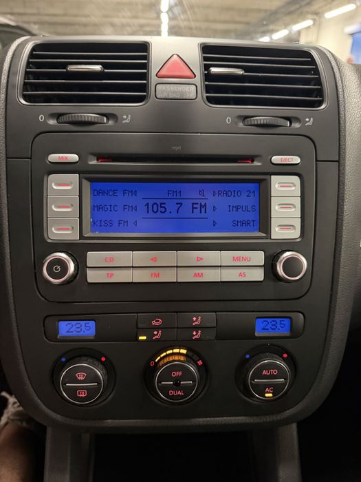 Volkswagen Golf 5 1.4 MPI
