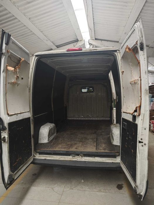 Fiat Ducato 2.8 JTD – autoutilitară fiabilă, pregătită de muncă