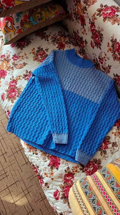 Свитер женский ручная работа