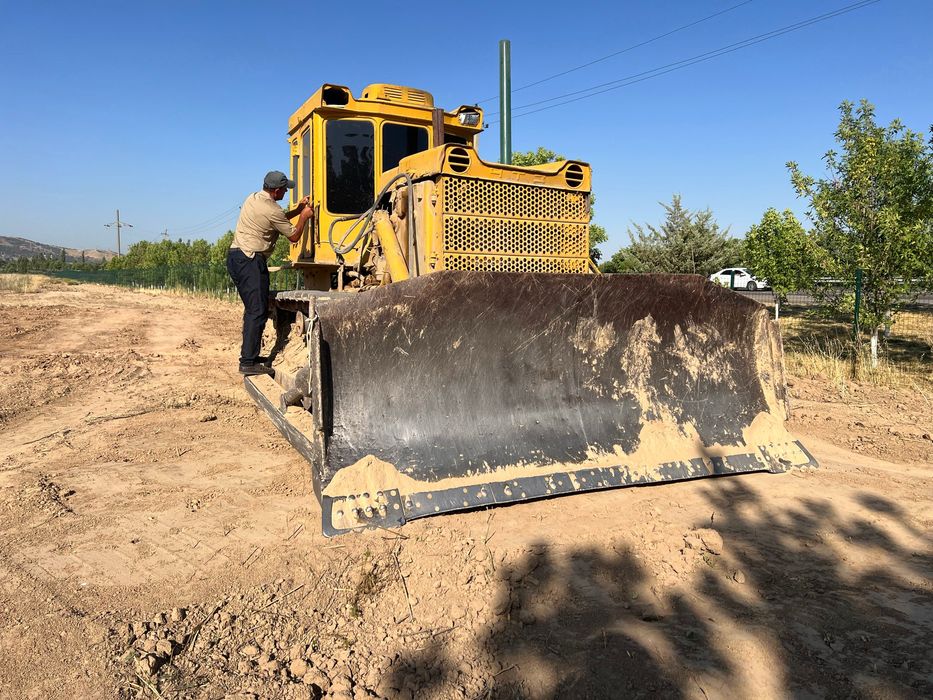Buldozer sotiladi srochno  ЧТЗ T130 Булдозер