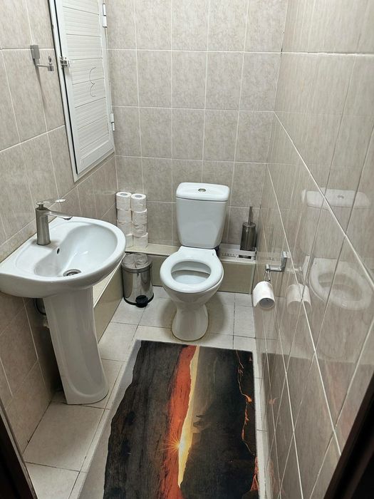 Квартира Сергели янги хает 8 худуд йол юзида дом