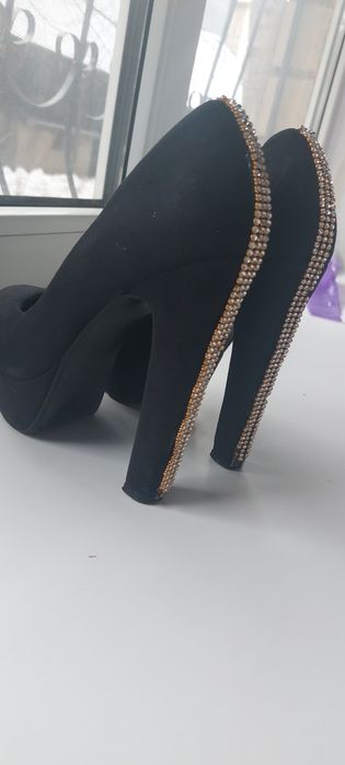 Продаю туфли 38 размер