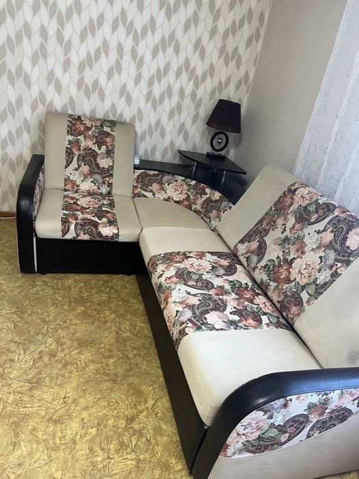 Продам угловой диван