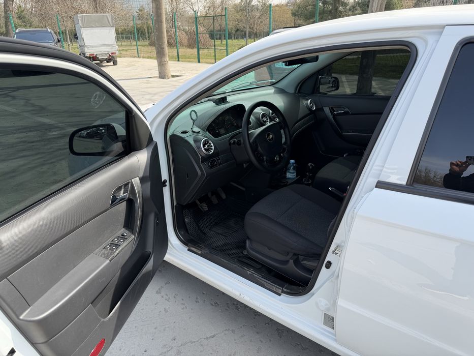 Продается Nexia-3 2 позиция М/Т в идеальном состояние