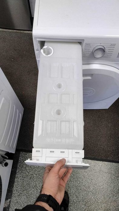 A++ Сушилня с термопомпа Bosch-Бош 7 кг Series 4 SensitiveDrying