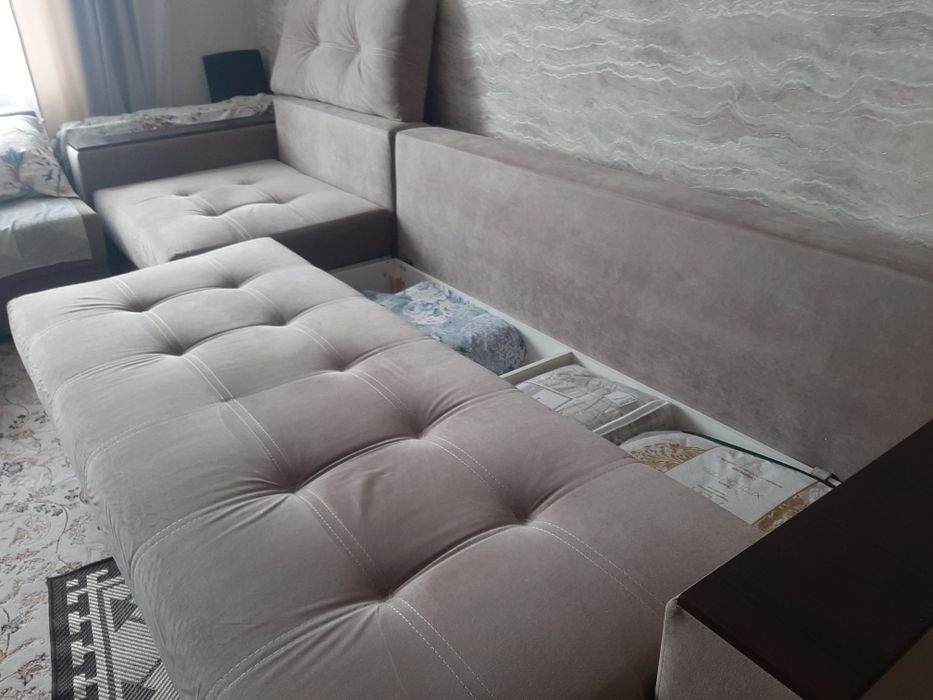 Срочно продам диван торг