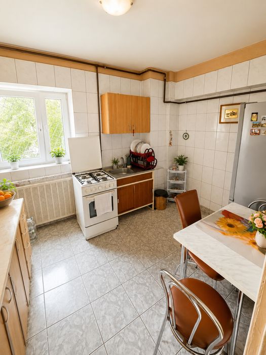 Vand apartament 4 camere calea rahovei Sebastian