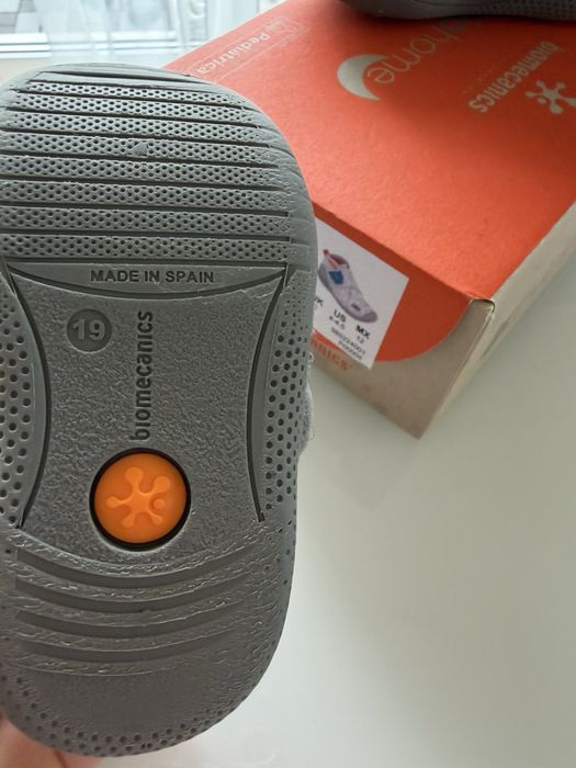 Детски обувки biomecanics 18 номер