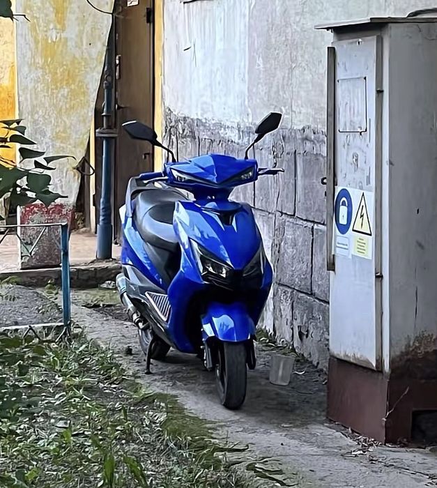 Продам скутер м8 про
