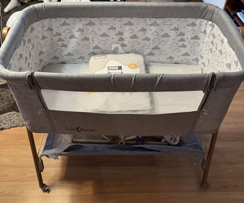 Кошара Next to me + комплект чисто нови чаршафи