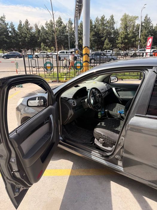 Chevrolet nexia 3 avtomat