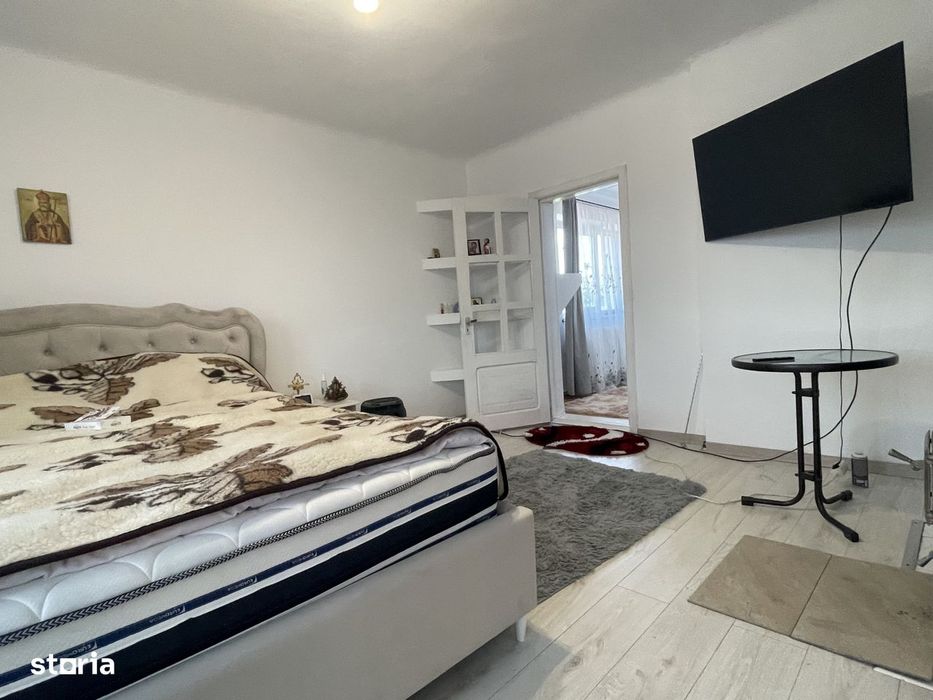 Casa spatioasa cu 5 camere