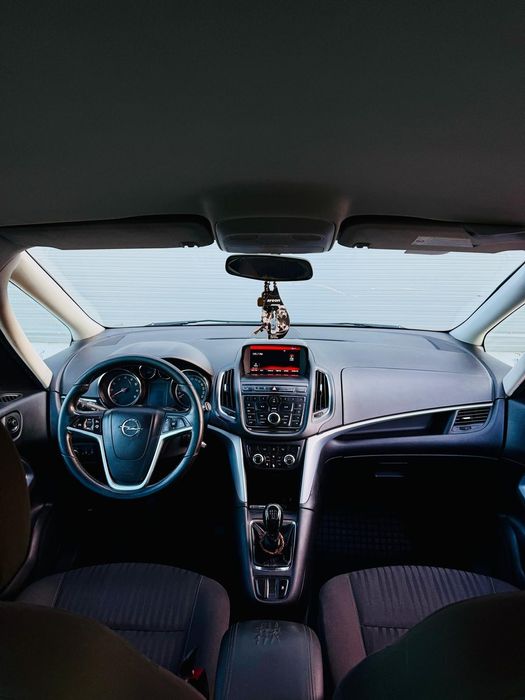 Opel Zafira C 2016 1.4benzina +GPL 140cp