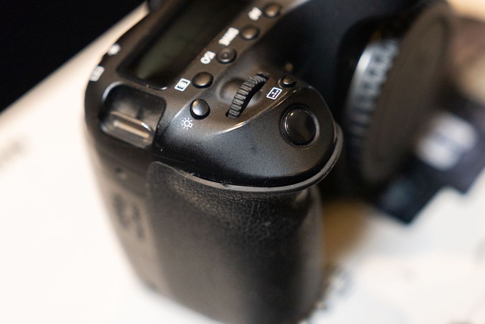 Canon 80D cu OBIECTIV 35mm f2 IS USM