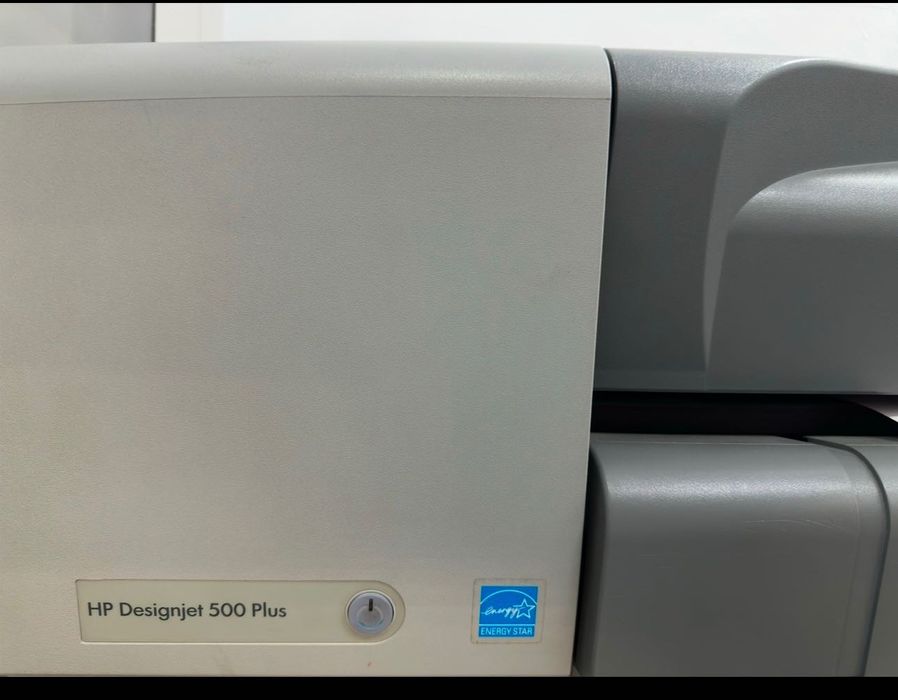 Продам плоттер  hp designjet 500 plus.