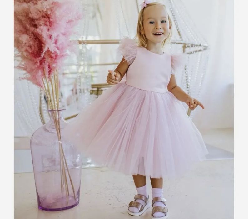 Продам праздничное платье