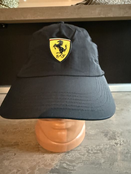 Sapca Ferrari , autentica