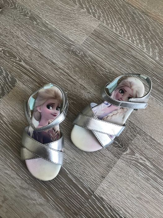 Обувь детская на девочку