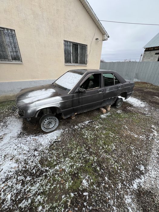 Mersedes 190 на распил