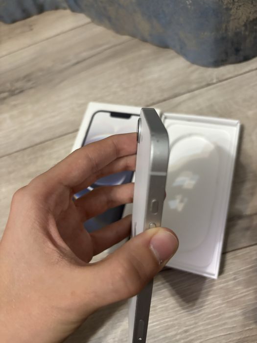 iPhone 16e 256GB White — 91% АКБ, полный комплект