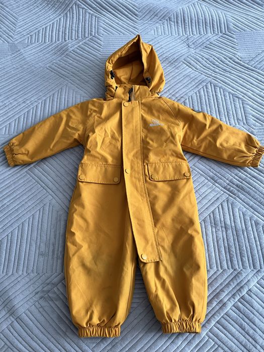 Куртки комбинезоны шапки на девочку