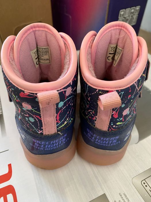 Ботушки светещи Sketchers 23 номер 13см