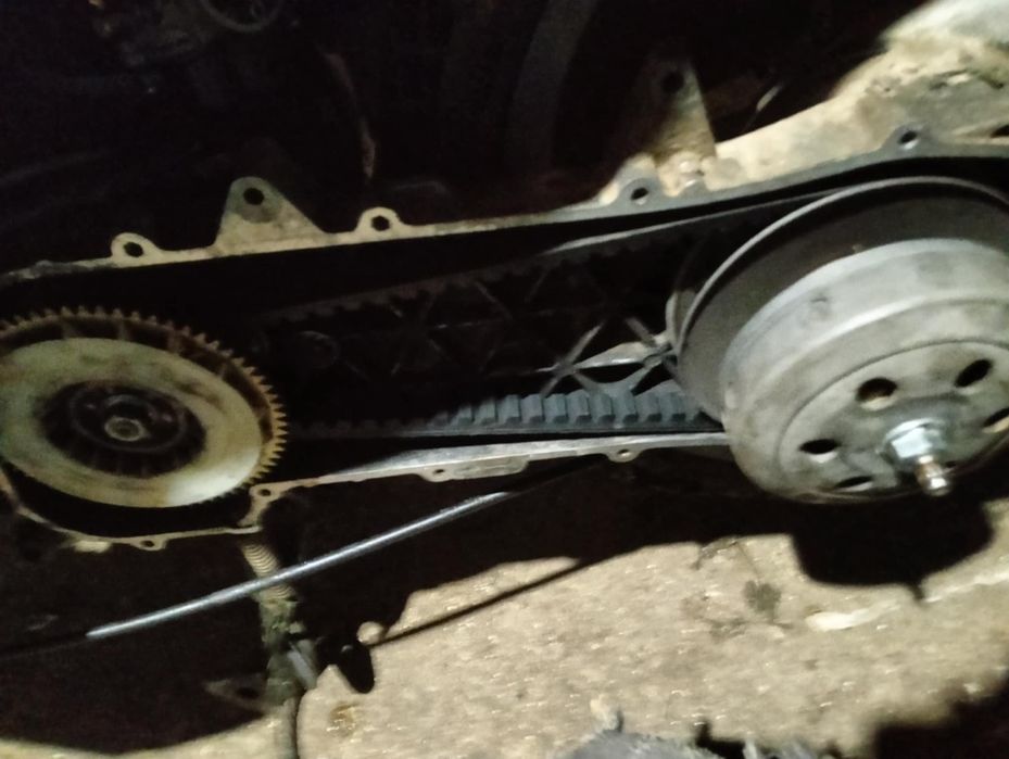 Vând sau schimb scuter Piaggio Liberty 50