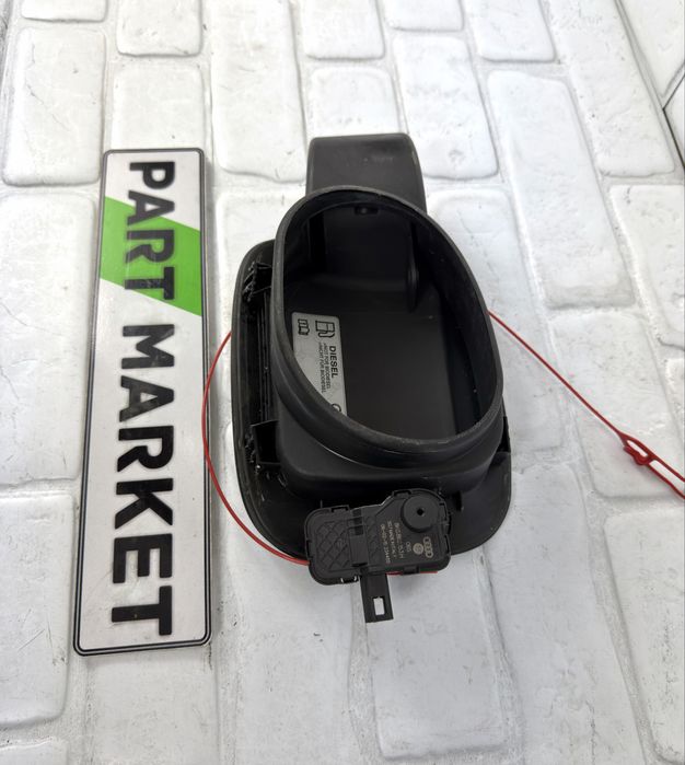 Капачка гориво AUDI Q5 8R 8R0809999B