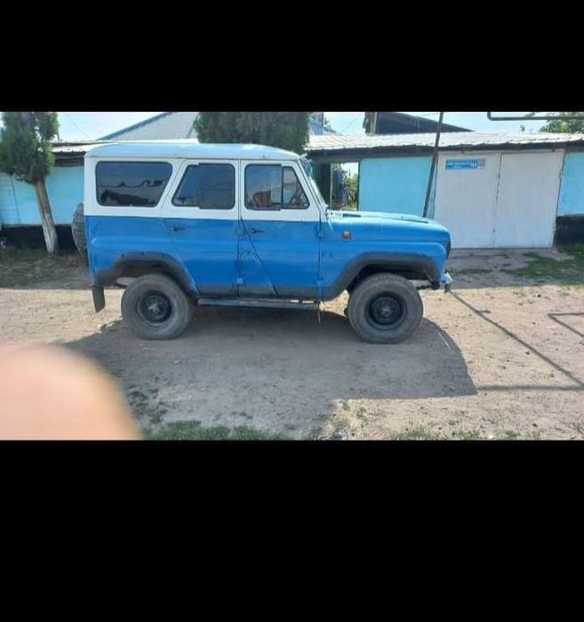 Продам Уаз пяти местный