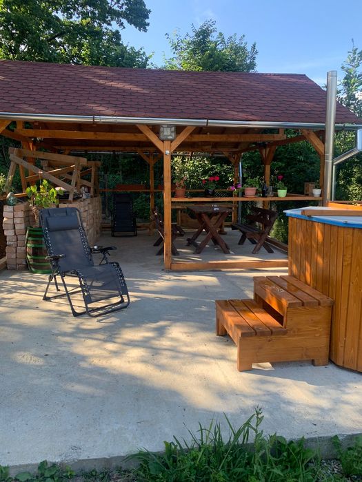 De vanzare casa cu 2,7 ha teren intravilan in Sovata