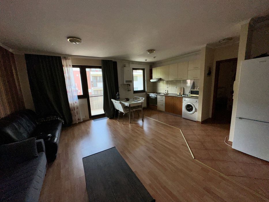 Inchiriez apartament 2 camere în Sinaia – Platou Izvor