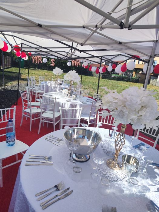 De închiriat pavilioane, scaune,mese,vesela completă, orice eveniment