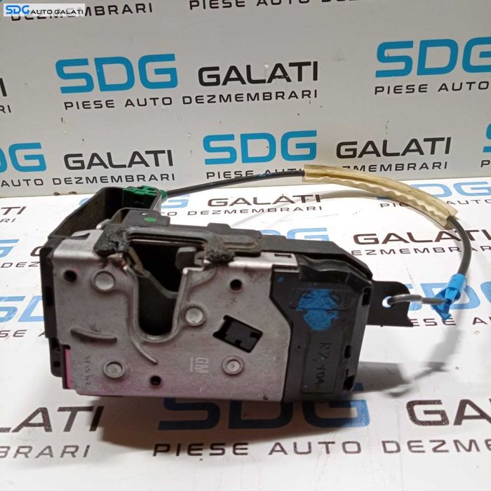 Broasca Incuietoare pentru Usa Portiera Dreapta Fata Opel Astra H 2004 - 2010 Cod 13210749 13128112 [B1435]