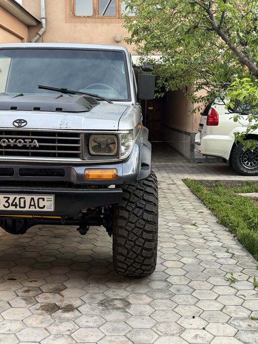 продается  Toyota 76 -70