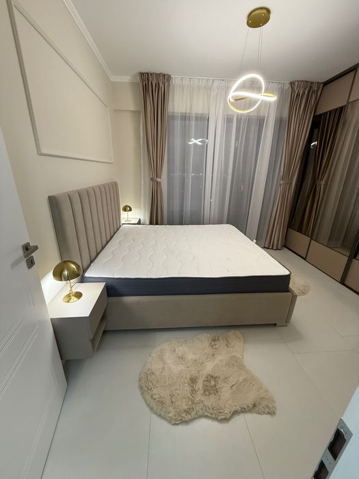 Inchiriez apartament