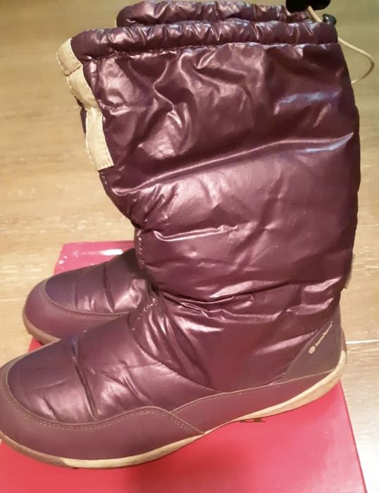 Продам зимние дутые ботинки.