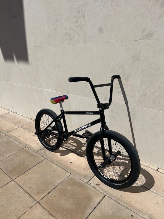 Продавам висок клас BMX