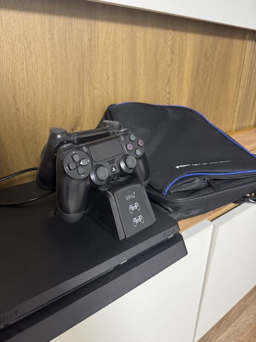 Игровая приставка PS 4 slim