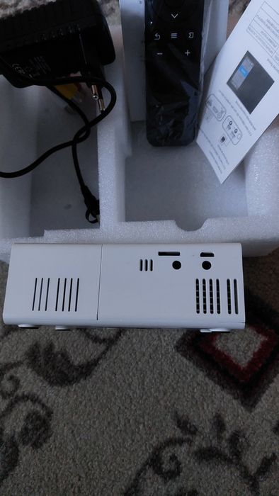 Новый Led проектор