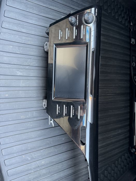 Продам магнитолу  тойота камри70