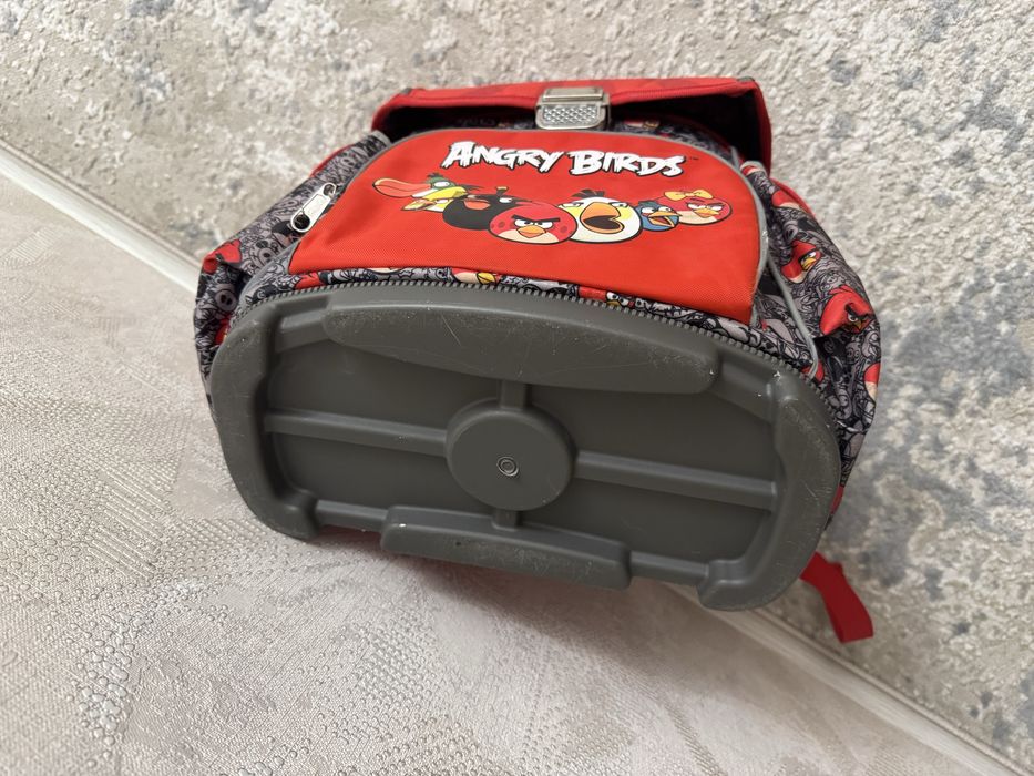 Школьный рюкзак-ранец