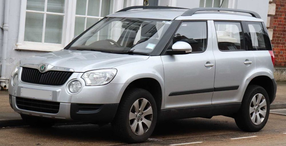 Капот крыло  на Skoda Yeti 2010- / Шкода йети
