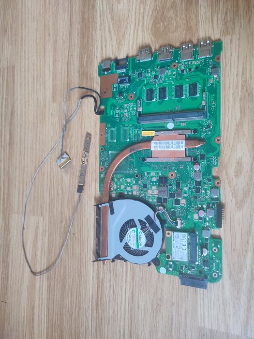 Placa de baza laptop Asus F555b X555 A555 K555 - AMD A9-9420 / 4gb ddr4