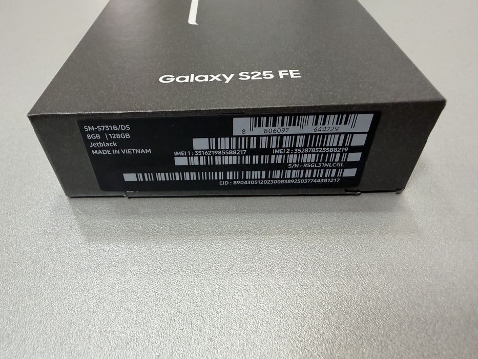 Samsung Galaxy S25 FE 5g, 128 gb, 8 gb ram, JetBlack, nou la cutie