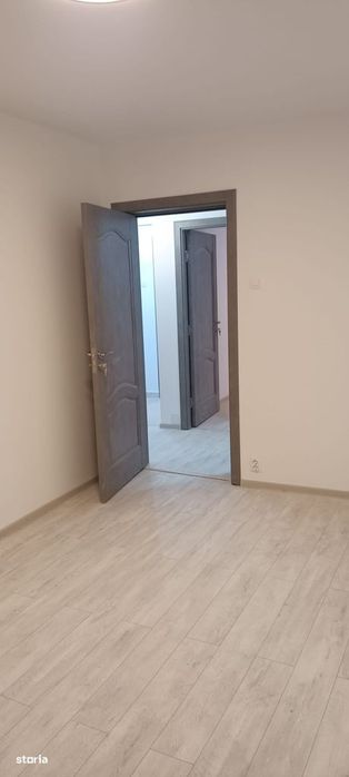 Apartament 3 camere Drumul Taberei Moghioros la linia 41