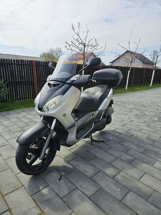 Scuter Yamaha  Xmax 250i an 2010