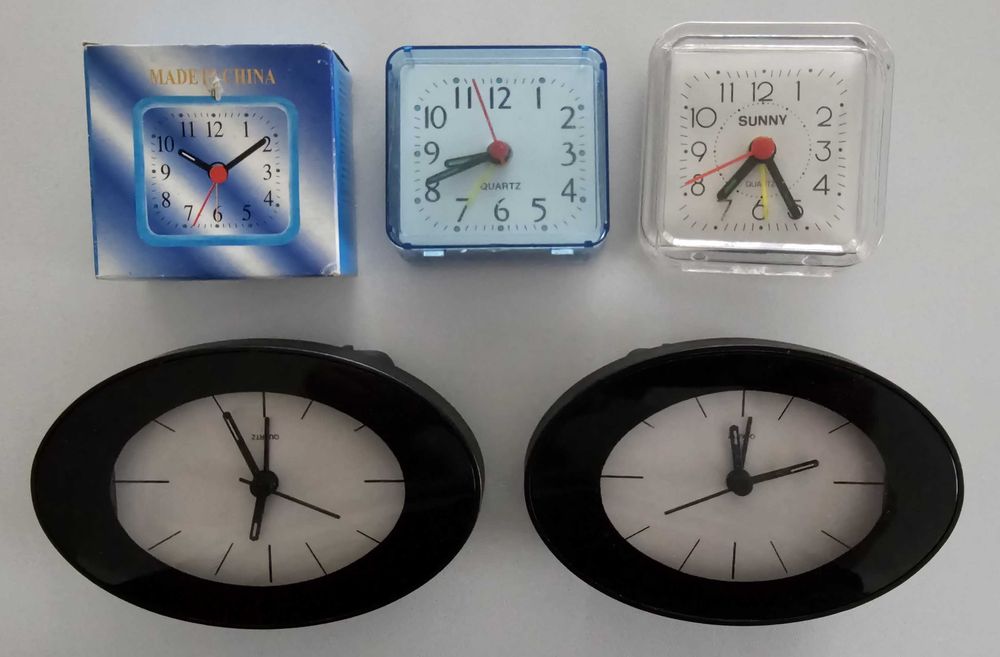 Ceasuri quartz cu baterie AA de 1.5 V funcționale